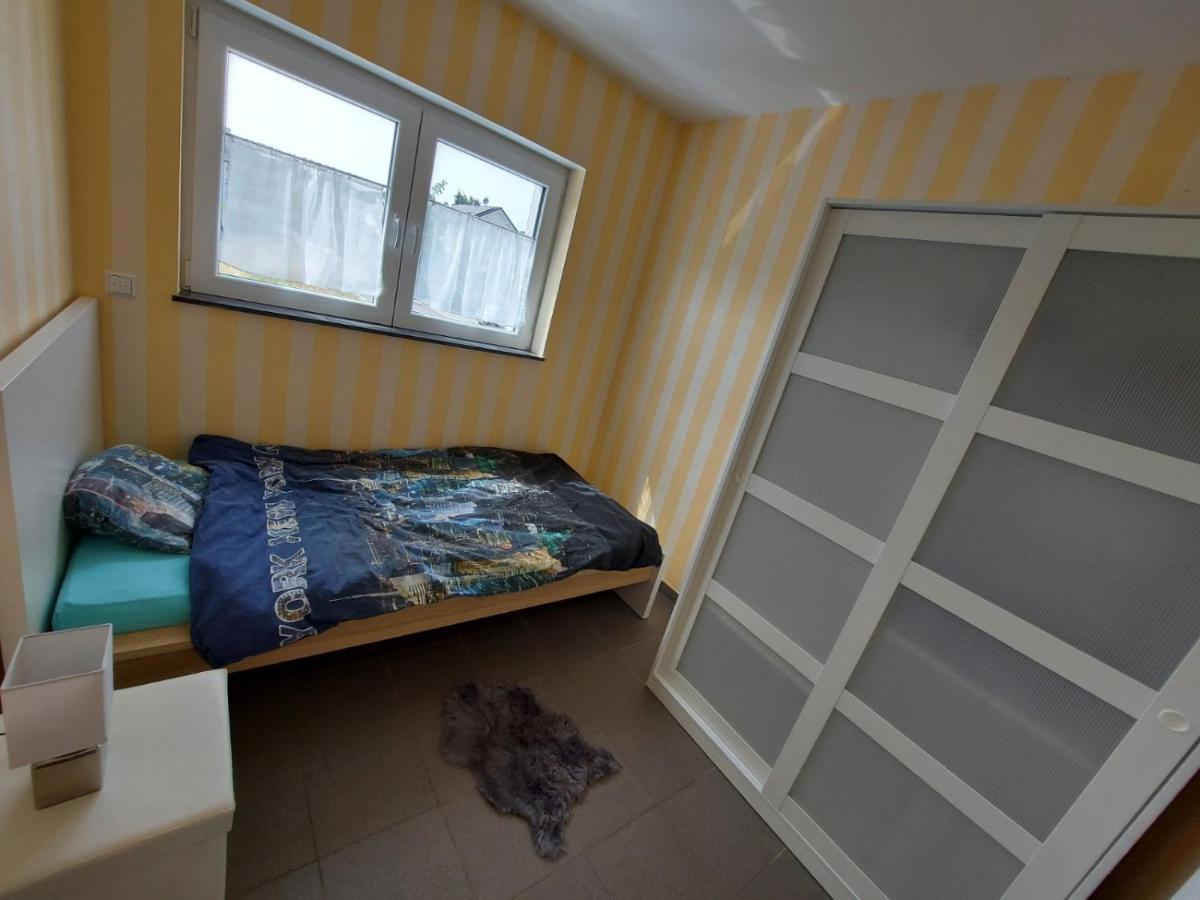 Several Different Rooms, Newly Furnished, In A New House In Vichten Luaran gambar