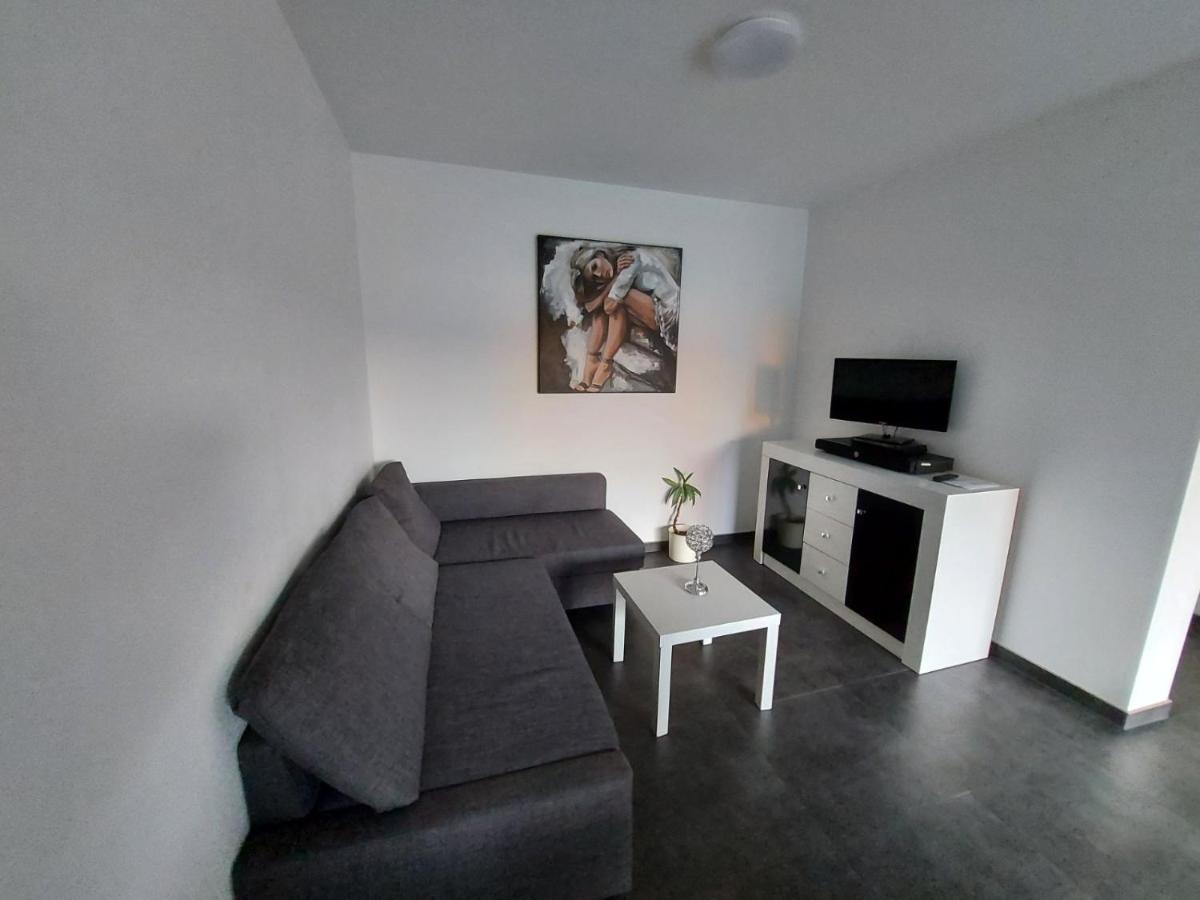 Several Different Rooms, Newly Furnished, In A New House In Vichten Luaran gambar