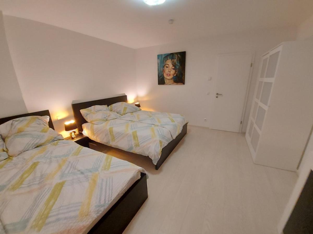Several Different Rooms, Newly Furnished, In A New House In Vichten Luaran gambar